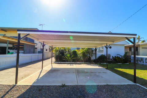 Blacksmiths Sea Breeze - Holiday Sunshine Coast 5