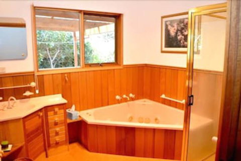 Lisieux - Holiday Sunshine Coast 6