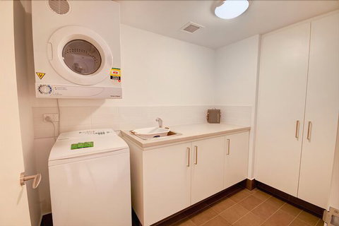 Seapoint 109 - Sunshine Coast Tourism 1