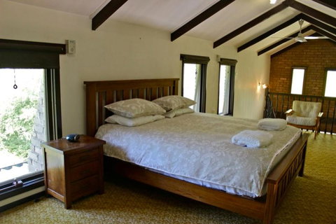 Kaighins Place - Sunshine Coast Tourism 6