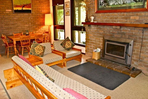 Kaighins Place - Sunshine Coast Tourism 2