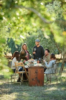 Olio Bello Lakeside Glamping - Holiday Sunshine Coast 1