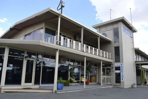 Best Westlander Motor Inn - Holiday Sunshine Coast 0