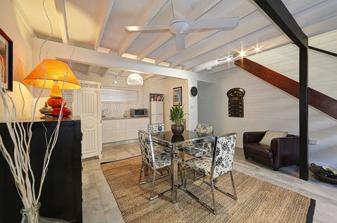 ZEN Beach Retreat - Sunshine Coast Tourism 4