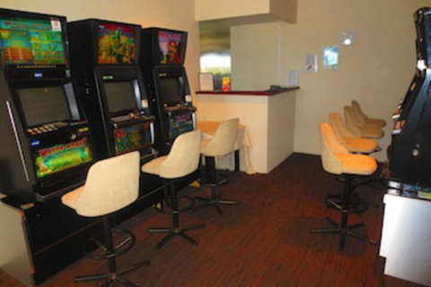 Forrest Beach Hotel - Sunshine Coast Tourism 2