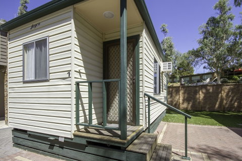BIG4 Breeze Holiday Park â€“ Mannum - Sunshine Coast Tourism 1