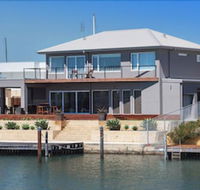 Oceans Edge - Sunshine Coast Tourism