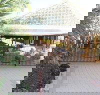 Castaway - Holiday Sunshine Coast