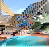 Crocodilly Inn - Hostel - Sunshine Coast Tourism