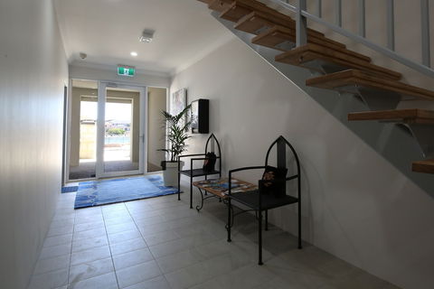 Studio Style Mindarie Marina - Holiday Sunshine Coast 2