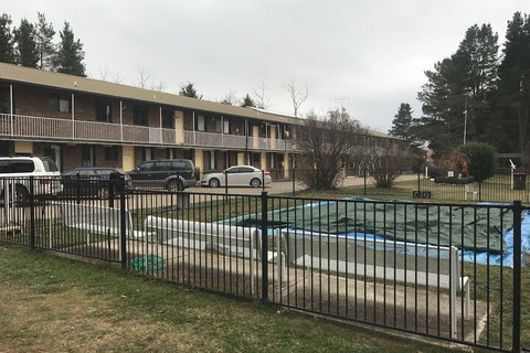 Cooba Holiday Motel - Holiday Sunshine Coast 4