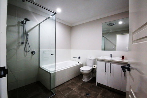 Harbour Views At Mindarie Marina - Holiday Sunshine Coast 1