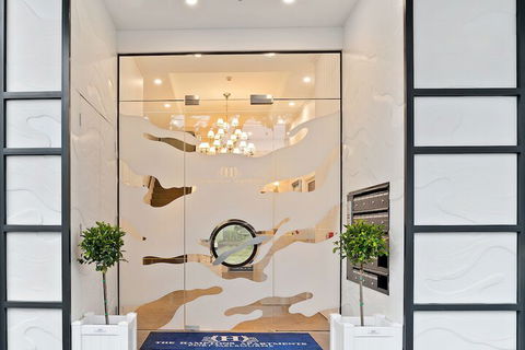 The Hamptons Apartments - Port Melbourne - Sunshine Coast Tourism 3