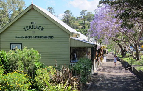 Bellevue Accommodation - Holiday Sunshine Coast 1