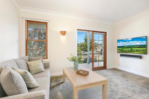 Bellevue Accommodation - Holiday Sunshine Coast 5