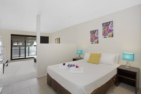 Astra Apartments Glen Waverley At VIQI - Holiday Sunshine Coast 1