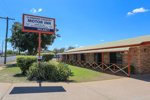 Clermont Country Motor Inn - Sunshine Coast Tourism 1