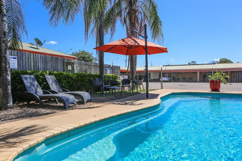Clermont Country Motor Inn - Sunshine Coast Tourism 3