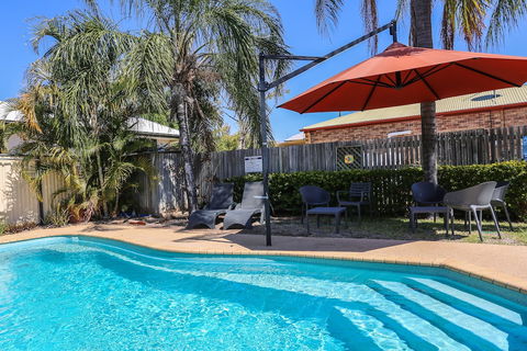 Clermont Country Motor Inn - Sunshine Coast Tourism 6