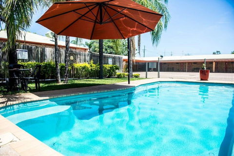Clermont Country Motor Inn - Sunshine Coast Tourism 5
