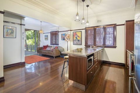 Anville Court - Holiday Sunshine Coast 0