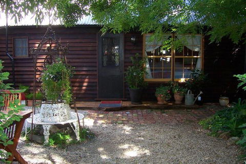 Madam Saddler On Fraser Clunes - Sunshine Coast Tourism 7