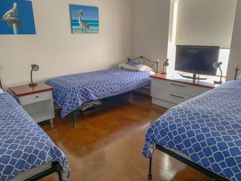 Walshys Shack - Sunshine Coast Tourism 4