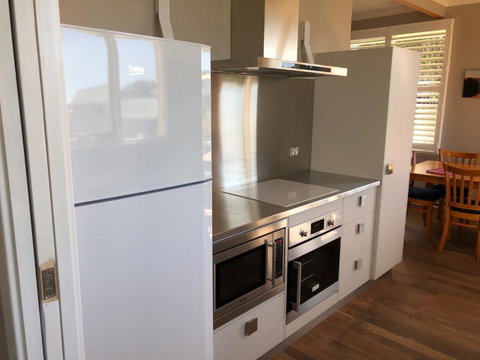 Salt 112 House - Sunshine Coast Tourism 3