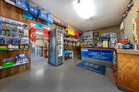 Nullarbor Roadhouse - Holiday Sunshine Coast 2