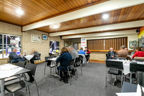 Nullarbor Roadhouse - Holiday Sunshine Coast 3
