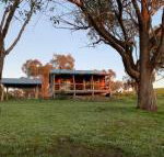 Gaddleen Grove Cottages - Holiday Sunshine Coast