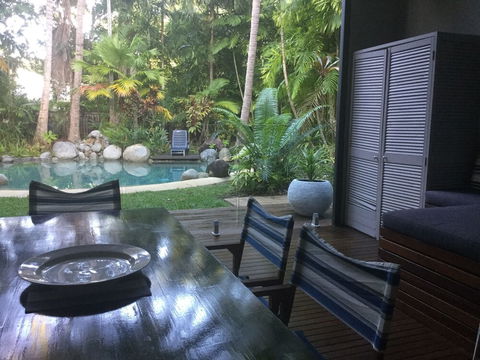 The Beach House Port Douglas - Sunshine Coast Tourism 4