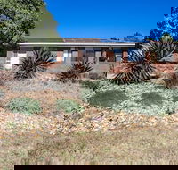 Fairhills - beautifully styled - Sunshine Coast Tourism