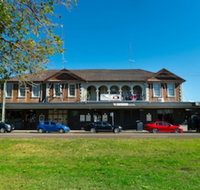 Swansea Hotel - Sunshine Coast Tourism