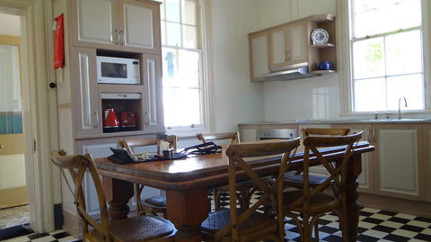 Byron Bay Cottages - Sunshine Coast Tourism 4