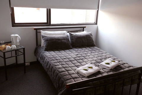 Panania Hotel - Sunshine Coast Tourism 5