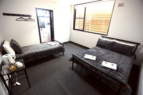 Panania Hotel - Sunshine Coast Tourism 0