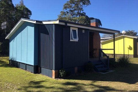 Lake Conjola Waterfront Holiday Park - Sunshine Coast Tourism 4