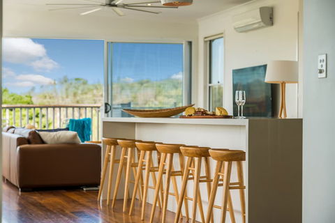 A PERFECT STAY - Bluewater House - Holiday Sunshine Coast 5
