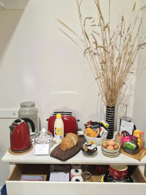 A Suite Spot In The Hills - Holiday Sunshine Coast 2