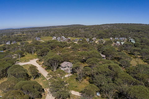 Alpenglow - Holiday Sunshine Coast 2