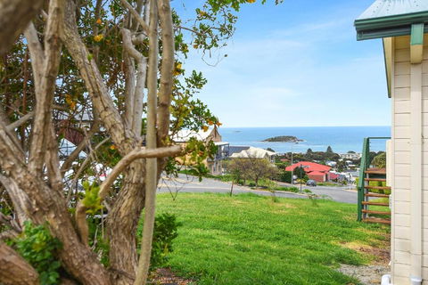 Encounter Bay Family Retreat - Sunshine Coast Tourism 7