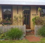 Twomeys Cottage - Sunshine Coast Tourism