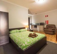 Rhodeside Lodge - Sunshine Coast Tourism