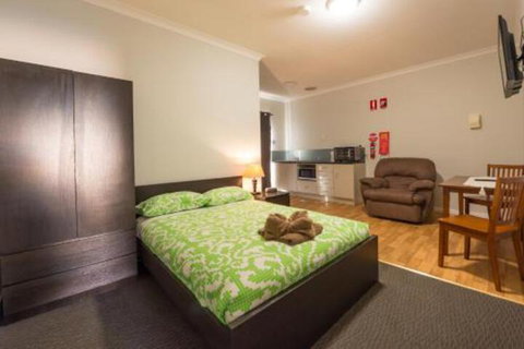 Rhodeside Lodge - Holiday Sunshine Coast 0