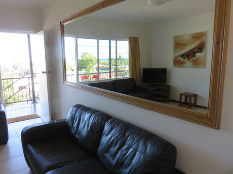 Airlie Beach Apartments - Holiday Sunshine Coast 5
