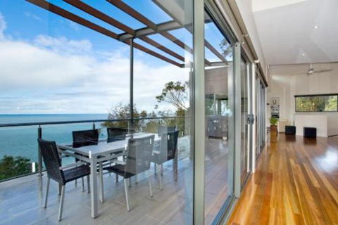 Azure - Holiday Sunshine Coast 3