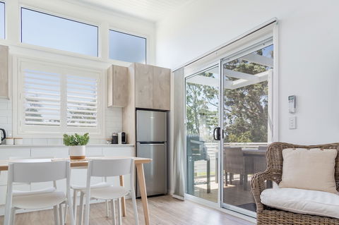Surfside Cudmirrah Beach - Holiday Sunshine Coast 4