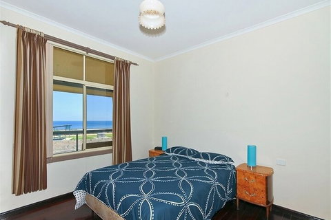 Sun & Fun - Sunshine Coast Tourism 7