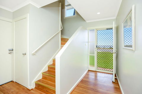 Salt - - Holiday Sunshine Coast 0